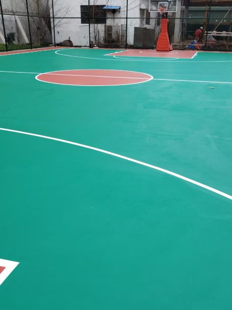 澧县 球场长期使用易出现地面开裂